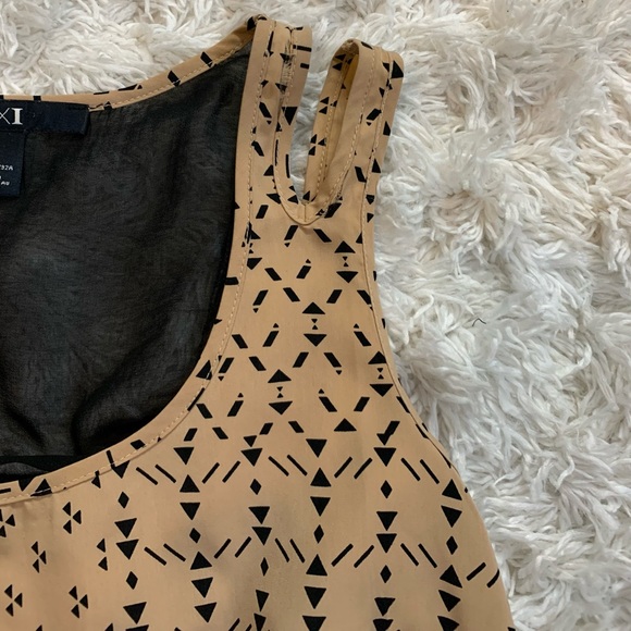 Forever 21 Aztec Tanktoop - Picture 3 of 4